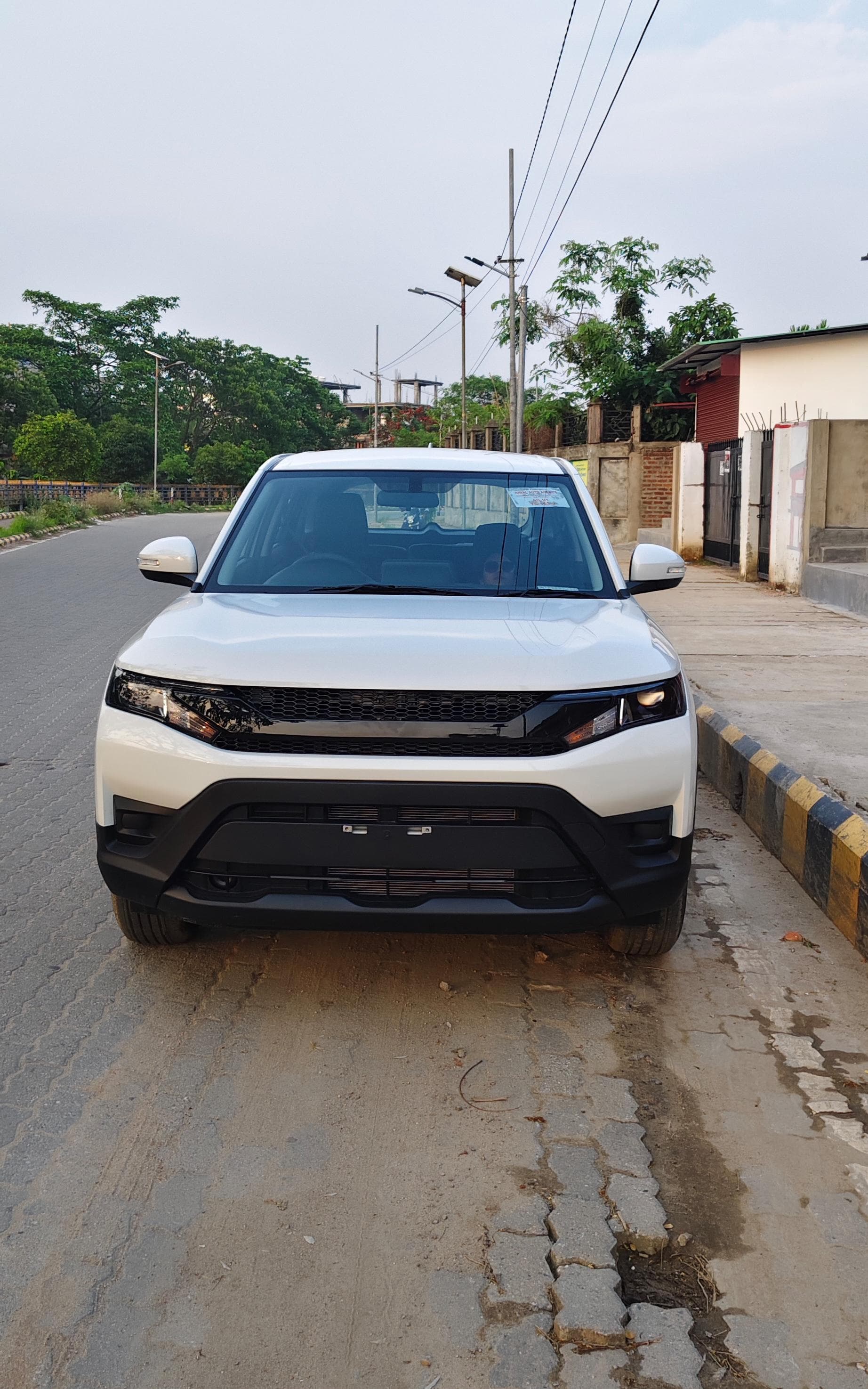 Maruti Suzuki Breeza 2025 vxi – self drive rental in Guwahati